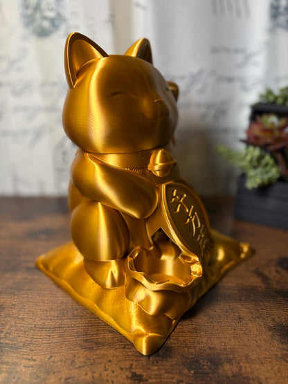 Maneki Neko, Lucky Cat Dice Dispenser