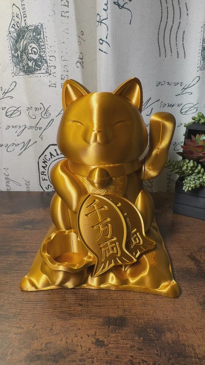 Maneki Neko, Lucky Cat Dice Dispenser